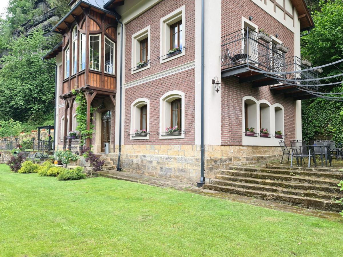 Apartamento Labsky Dvur Hřensko Exterior foto