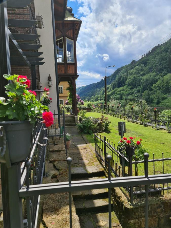 Apartamento Labsky Dvur Hřensko Exterior foto